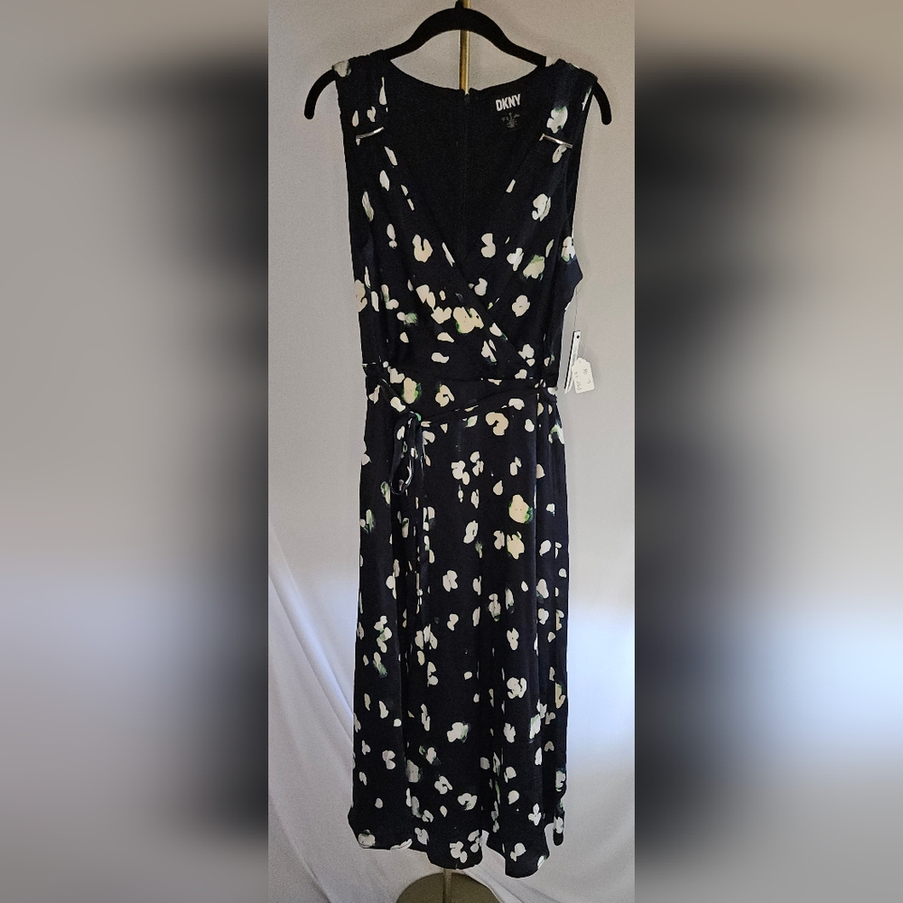 DKNY Sleeveless Faux-Wrap Floral Midi Dress in Black/Cream